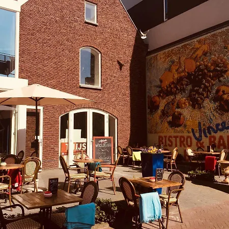 Vincents Bed&bistro Hotell